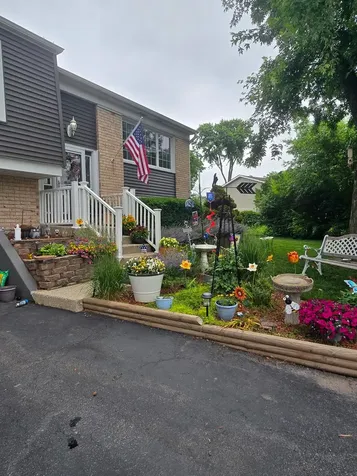 2208 Hiawatha Parkway Woodridge IL 60517