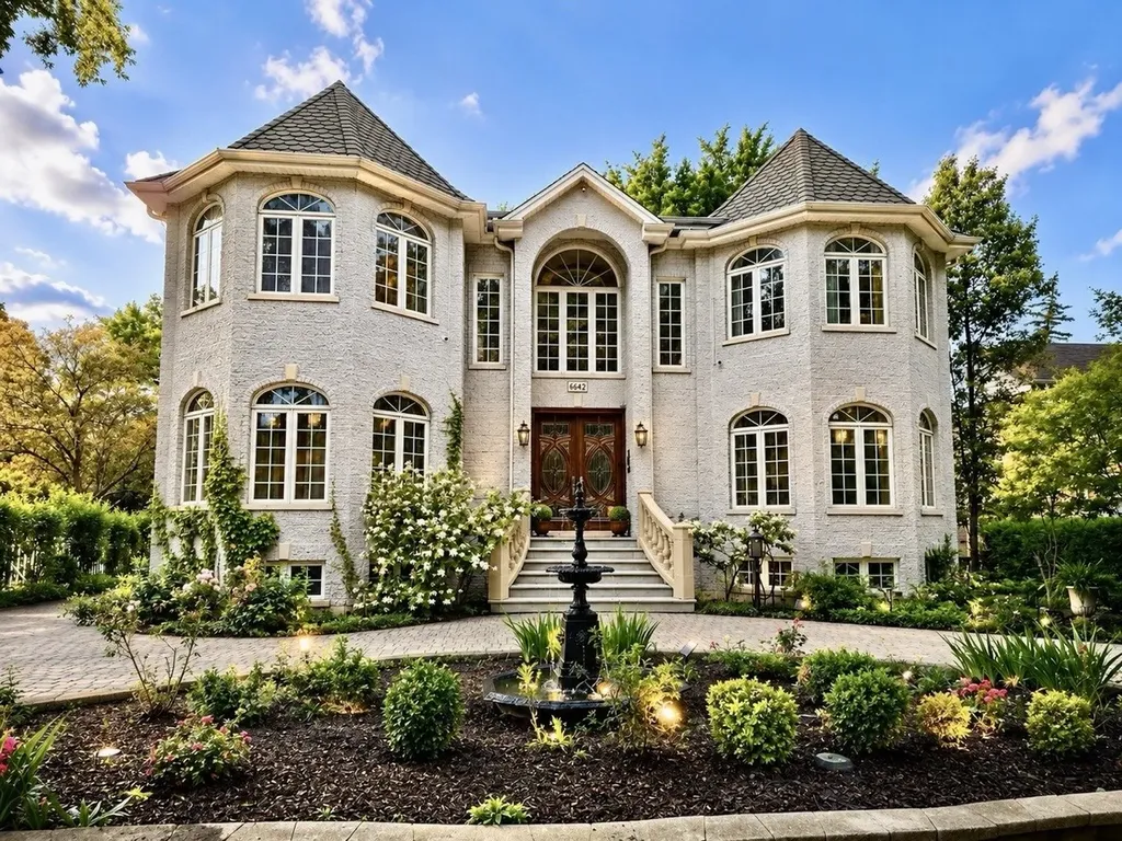 6642 North Kilbourn Avenue Lincolnwood IL 60712