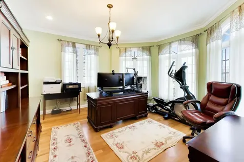 6642 North Kilbourn Avenue Lincolnwood IL 60712