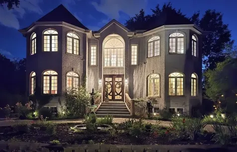 6642 North Kilbourn Avenue Lincolnwood IL 60712