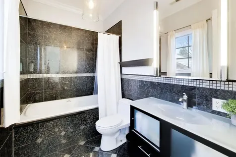 6642 North Kilbourn Avenue Lincolnwood IL 60712