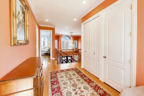 6642 North Kilbourn Avenue Lincolnwood IL 60712