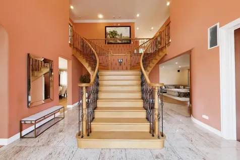 6642 North Kilbourn Avenue Lincolnwood IL 60712