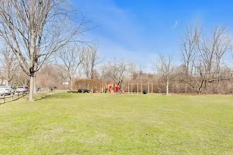 6642 North Kilbourn Avenue Lincolnwood IL 60712