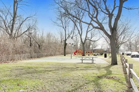 6642 North Kilbourn Avenue Lincolnwood IL 60712