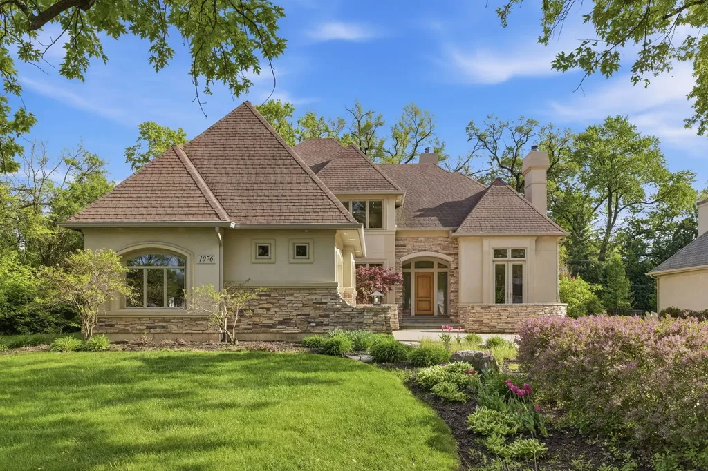 1076 Prairie Avenue Naperville IL 60540