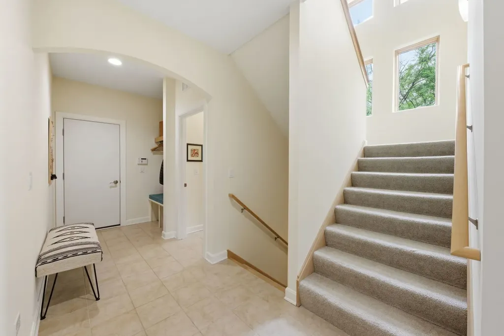 1076 Prairie Avenue Naperville IL 60540