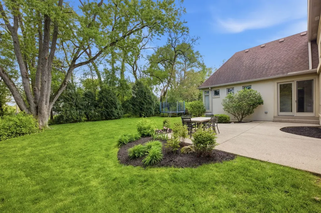 1076 Prairie Avenue Naperville IL 60540