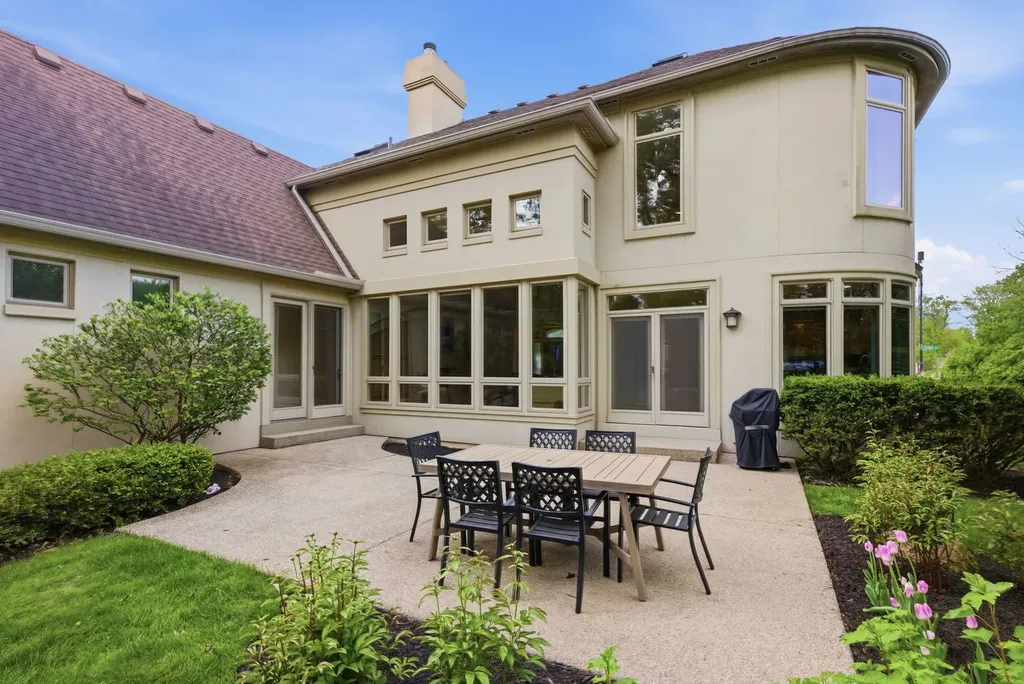 1076 Prairie Avenue Naperville IL 60540