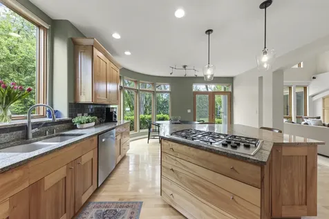 1076 Prairie Avenue Naperville IL 60540