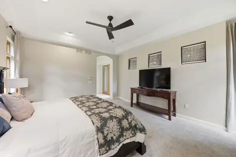 1076 Prairie Avenue Naperville IL 60540