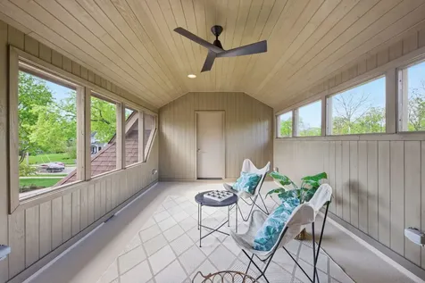 1076 Prairie Avenue Naperville IL 60540