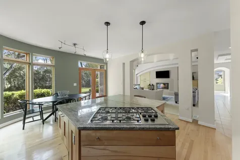 1076 Prairie Avenue Naperville IL 60540
