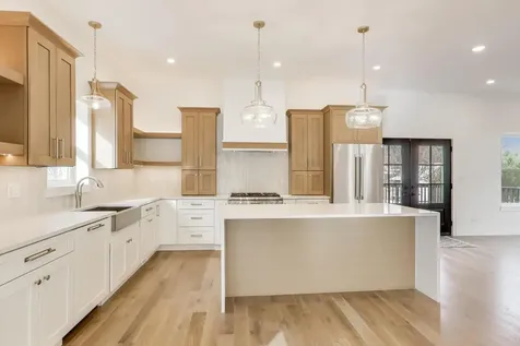 280 Blackhawk Road Riverside IL 60546
