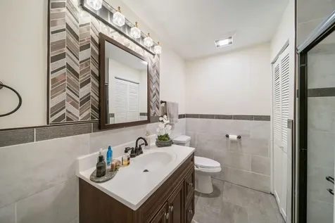 175 Lake Boulevard Buffalo Grove IL 60089