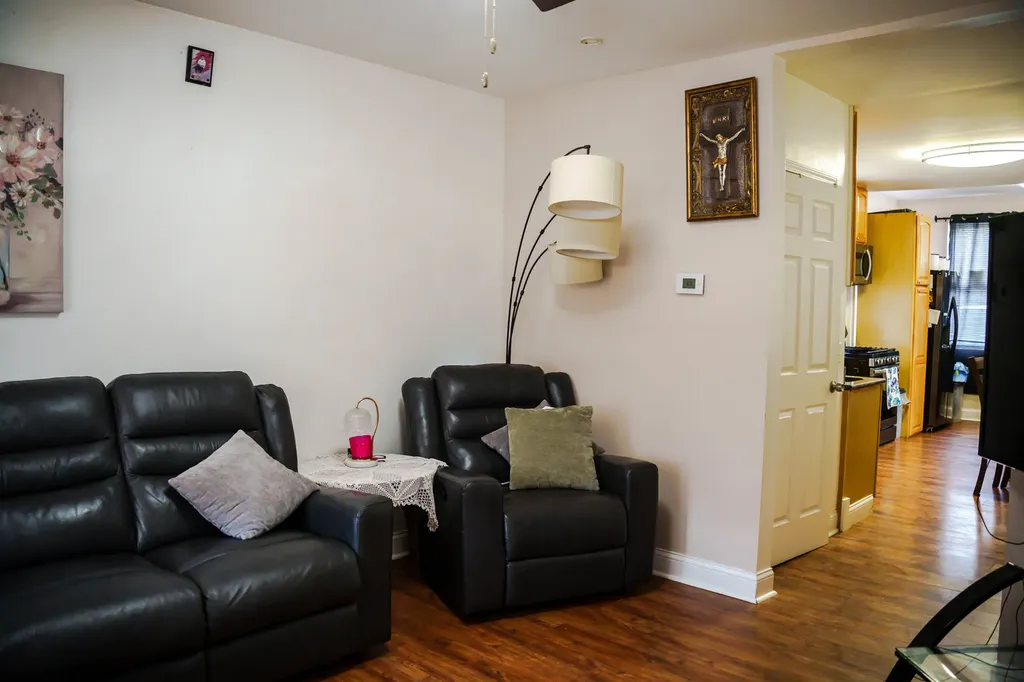 2320 South Albany Avenue Chicago IL 60623