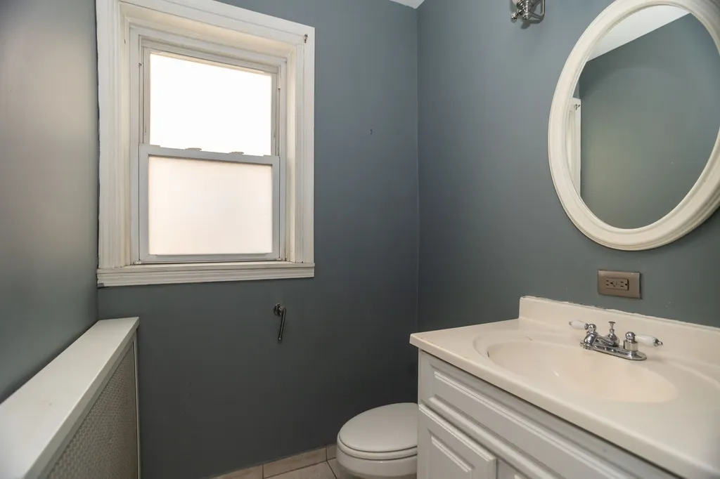 2321 East 69th Street Chicago IL 60649