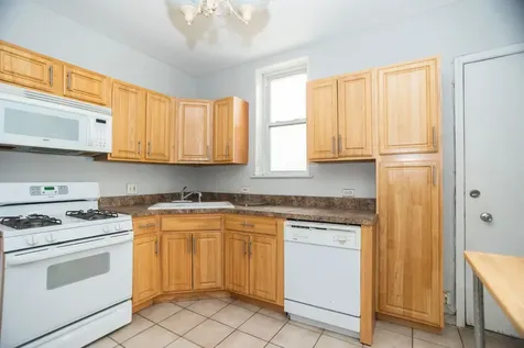 2321 East 69th Street Chicago IL 60649