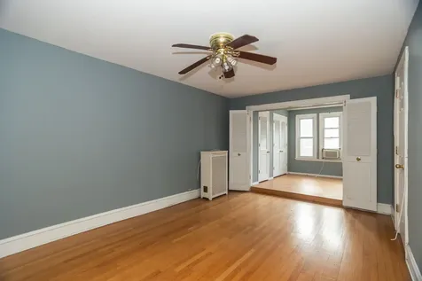 2321 East 69th Street Chicago IL 60649