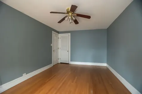2321 East 69th Street Chicago IL 60649