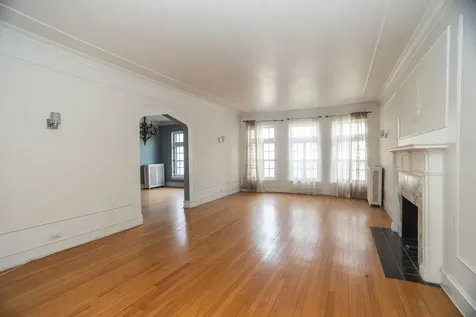 2321 East 69th Street Chicago IL 60649