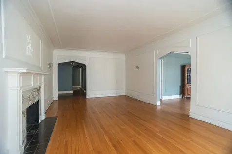 2321 East 69th Street Chicago IL 60649