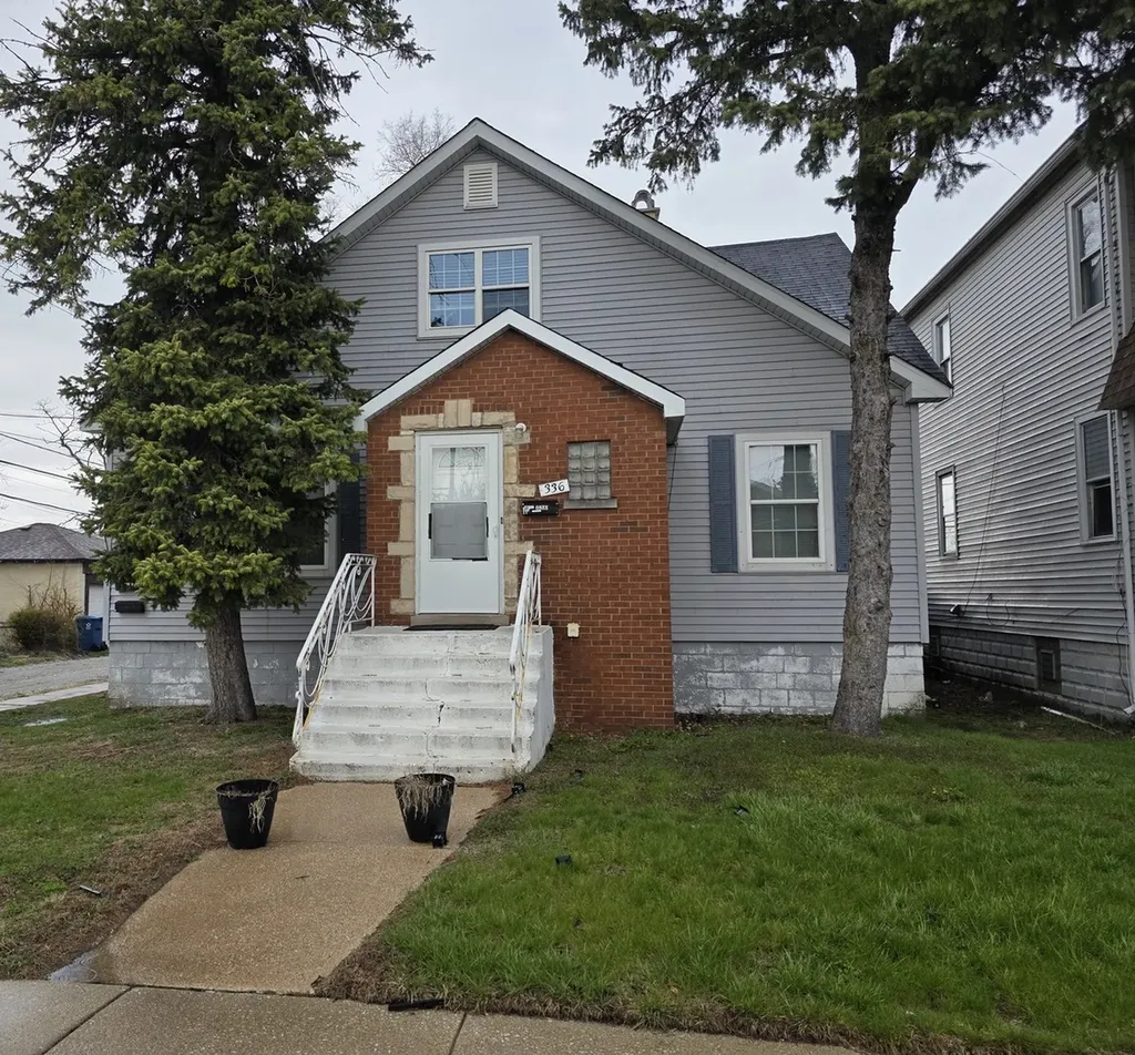 336 153RD Place Calumet City IL 60409