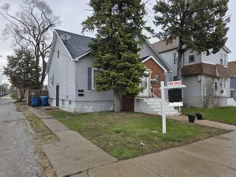 336 153RD Place Calumet City IL 60409