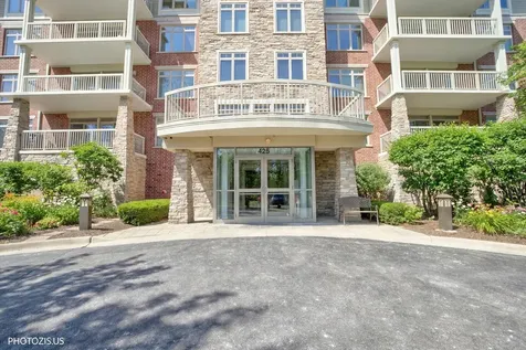 425 Benjamin Drive Vernon Hills IL 60061