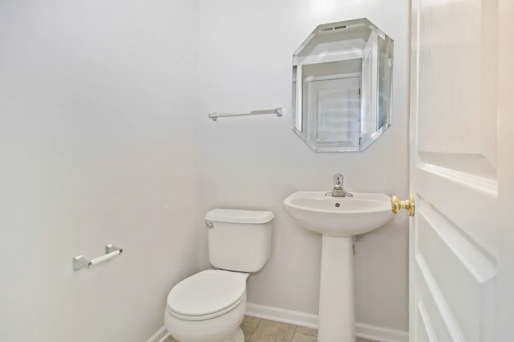 409 Metropolitan Street Aurora IL 60502