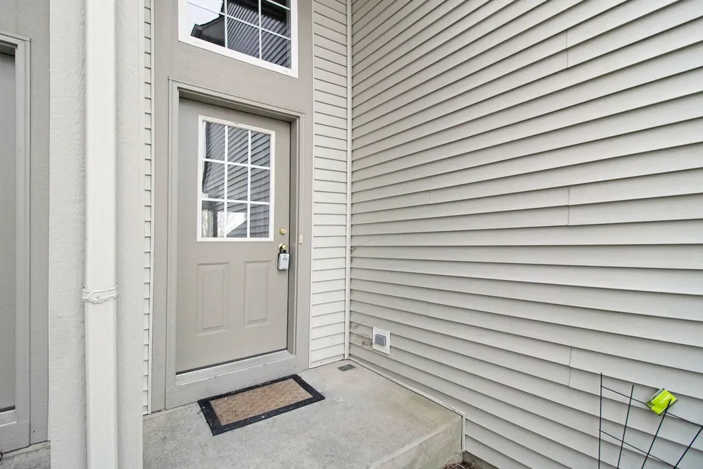 409 Metropolitan Street Aurora IL 60502