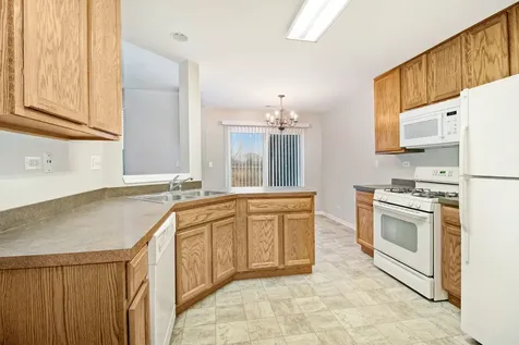 409 Metropolitan Street Aurora IL 60502