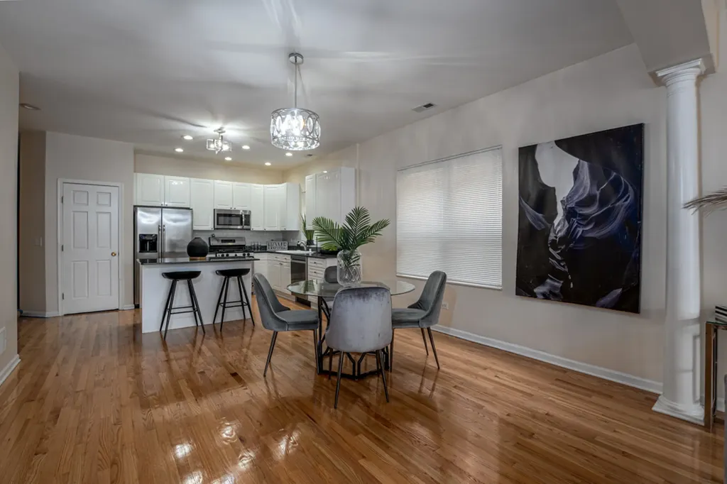 4730 South Drexel Avenue Chicago IL 60615