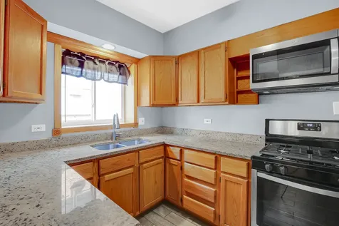 10433 South Hale Avenue Chicago IL 60643