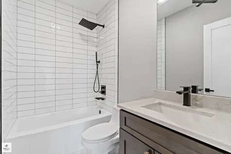 8631 West Grand Avenue River Grove IL 60171