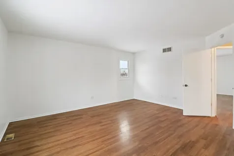 16627 Carse Avenue Harvey IL 60426