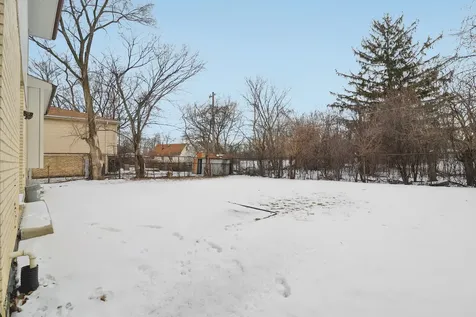 16627 Carse Avenue Harvey IL 60426