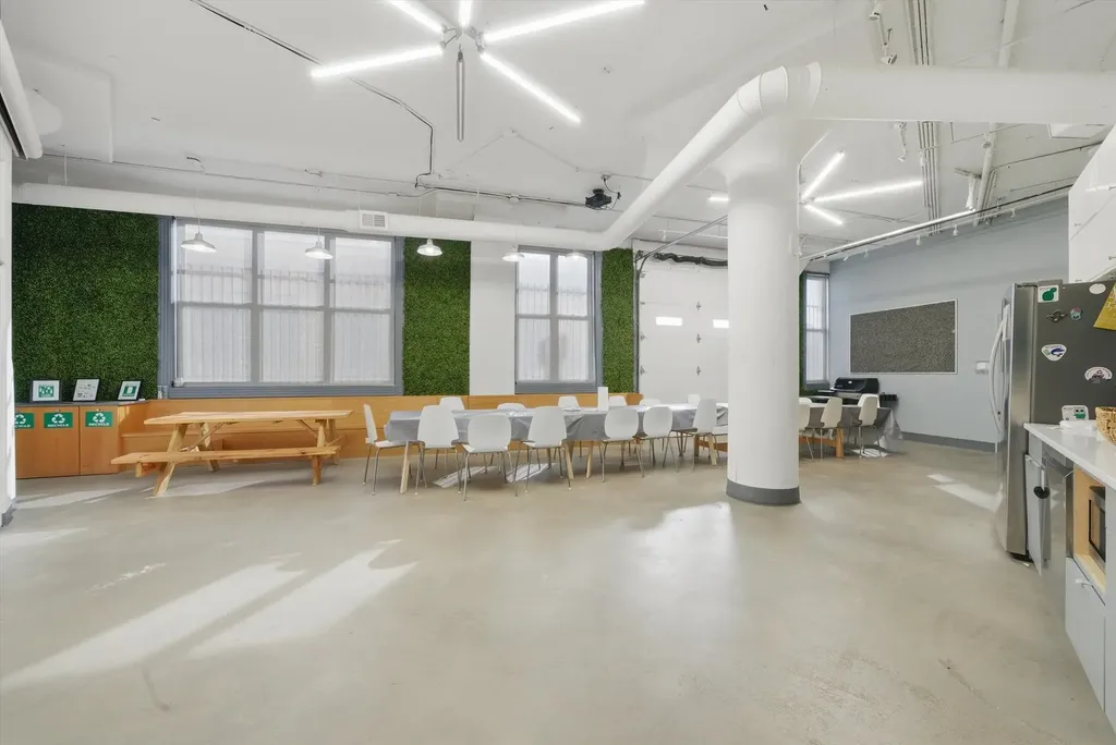 2675 West Grand Avenue Chicago IL 60612