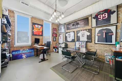 2675 West Grand Avenue Chicago IL 60612