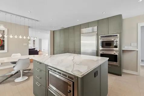 775 Stonegate Drive Highland Park IL 60035