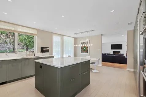 775 Stonegate Drive Highland Park IL 60035