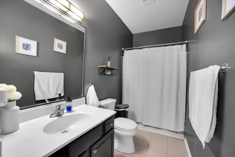 711 Blossom Court Oswego IL 60543