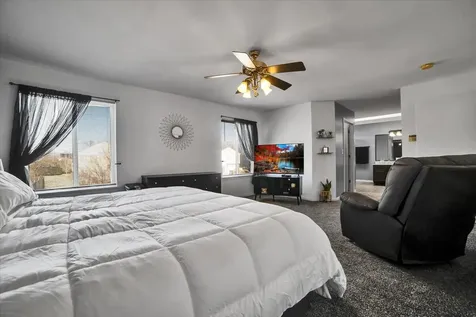711 Blossom Court Oswego IL 60543