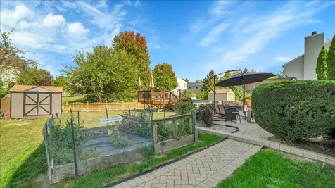 711 Blossom Court Oswego IL 60543