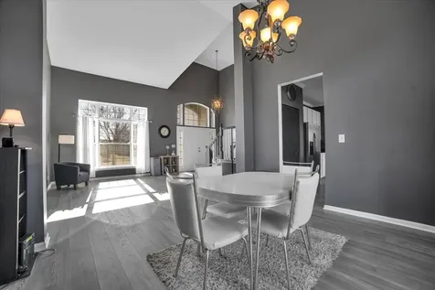711 Blossom Court Oswego IL 60543