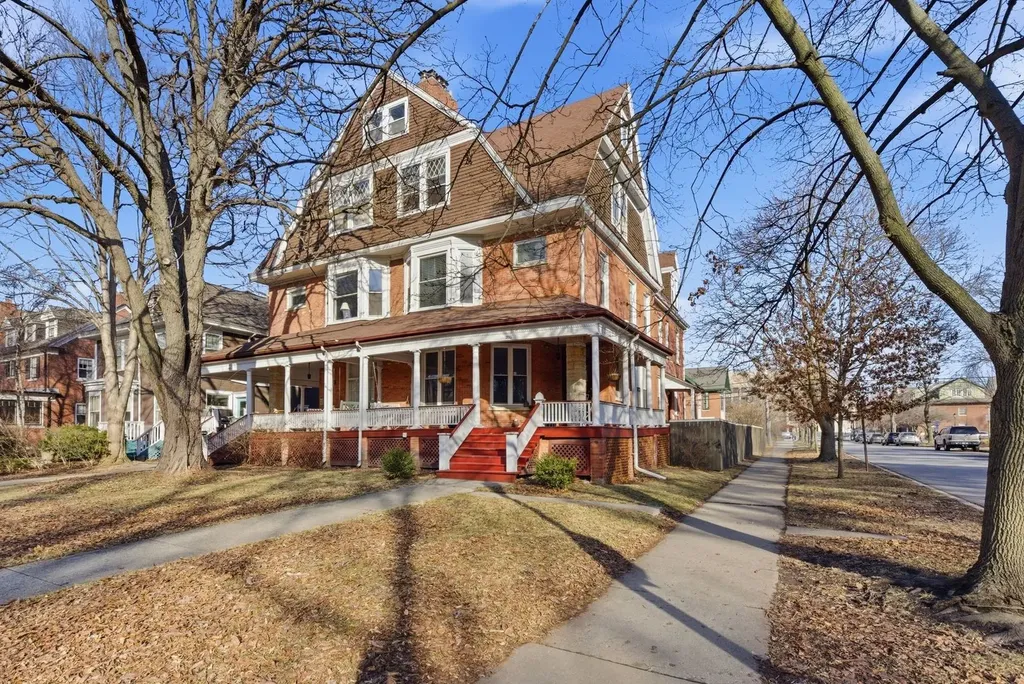 2001 Orrington Avenue Evanston IL 60201