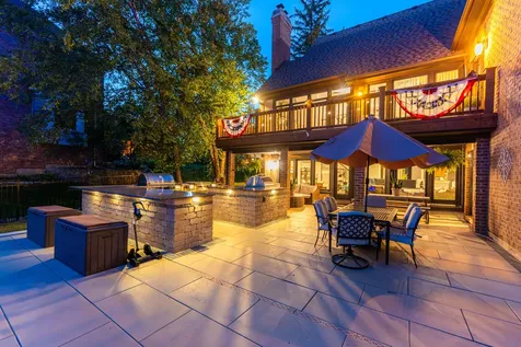 3814 Tradition Boulevard St. Charles IL 60175