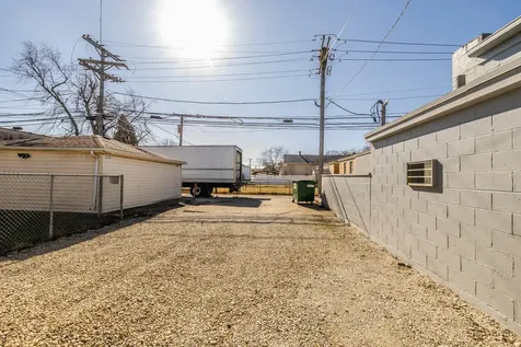 6737 Roosevelt Road Berwyn IL 60402