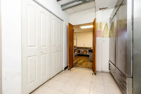 6737 Roosevelt Road Berwyn IL 60402