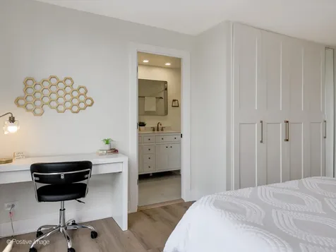 1310 North Ritchie Court Chicago IL 60610